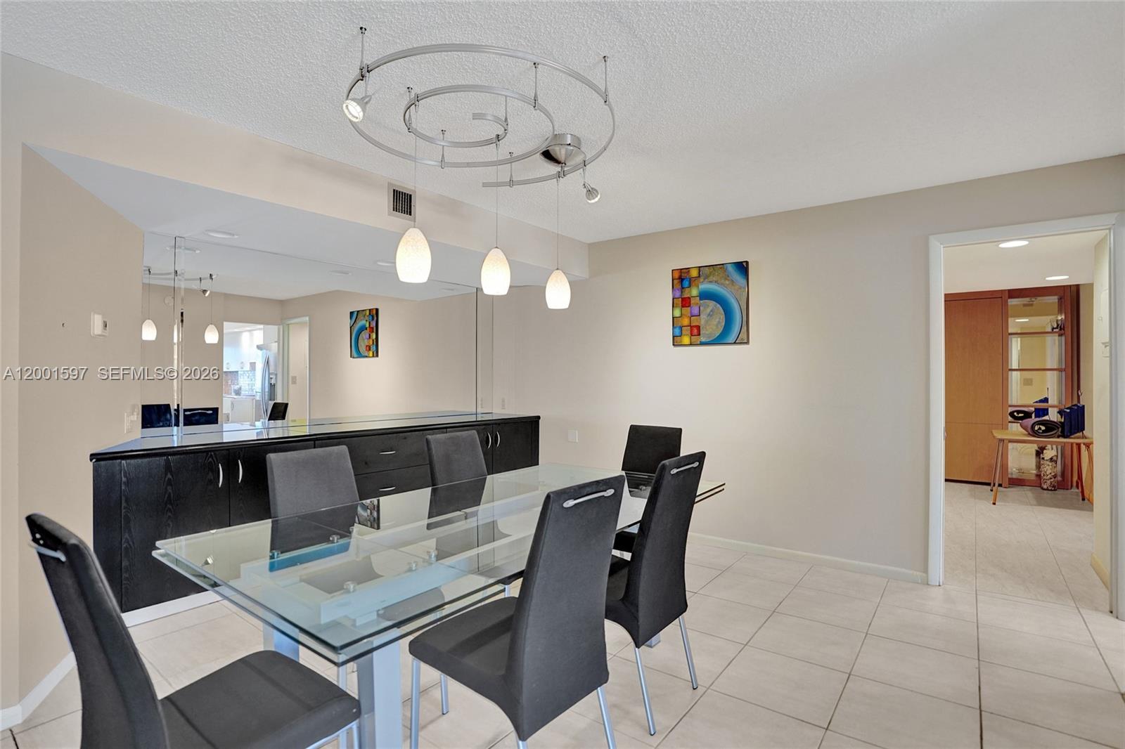 SUMMIT CONDO - Residential