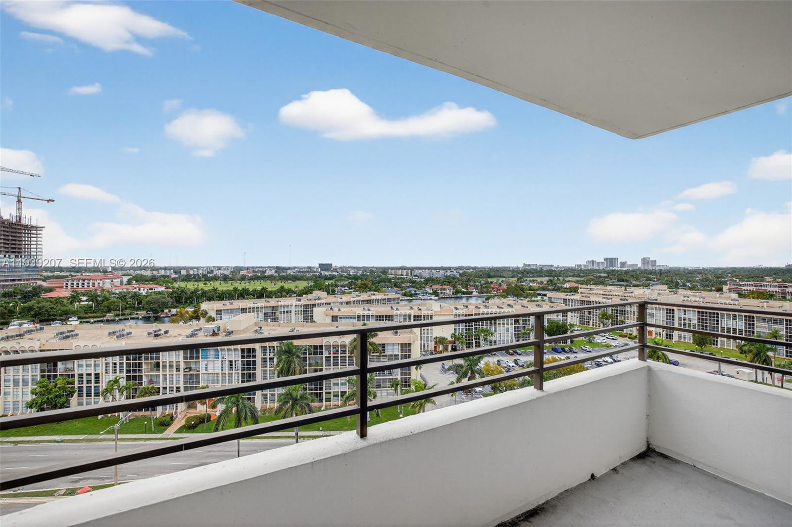 OLYMPUS CONDO PHASE - Residential