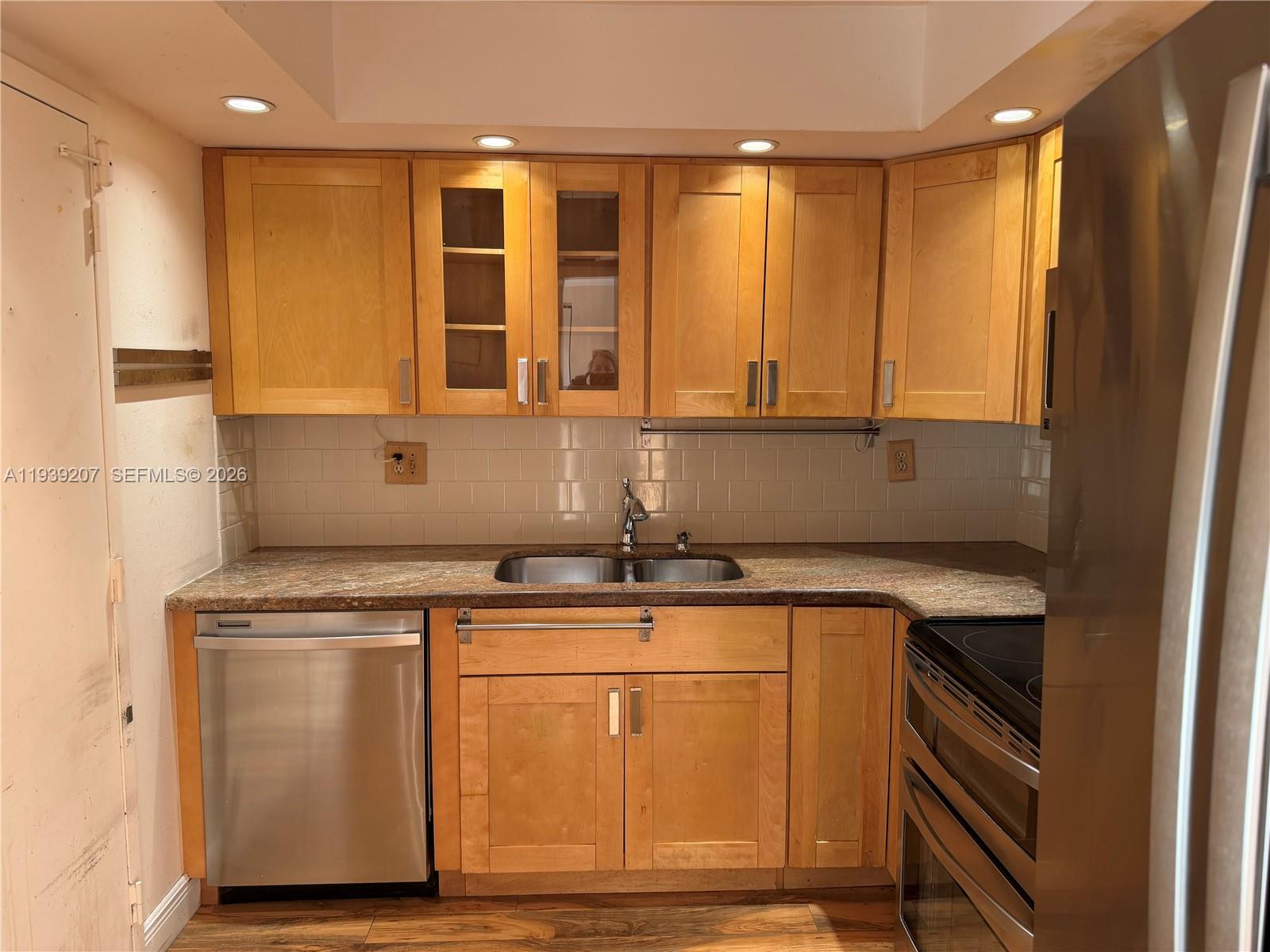 600 Three Islands Blvd 1008