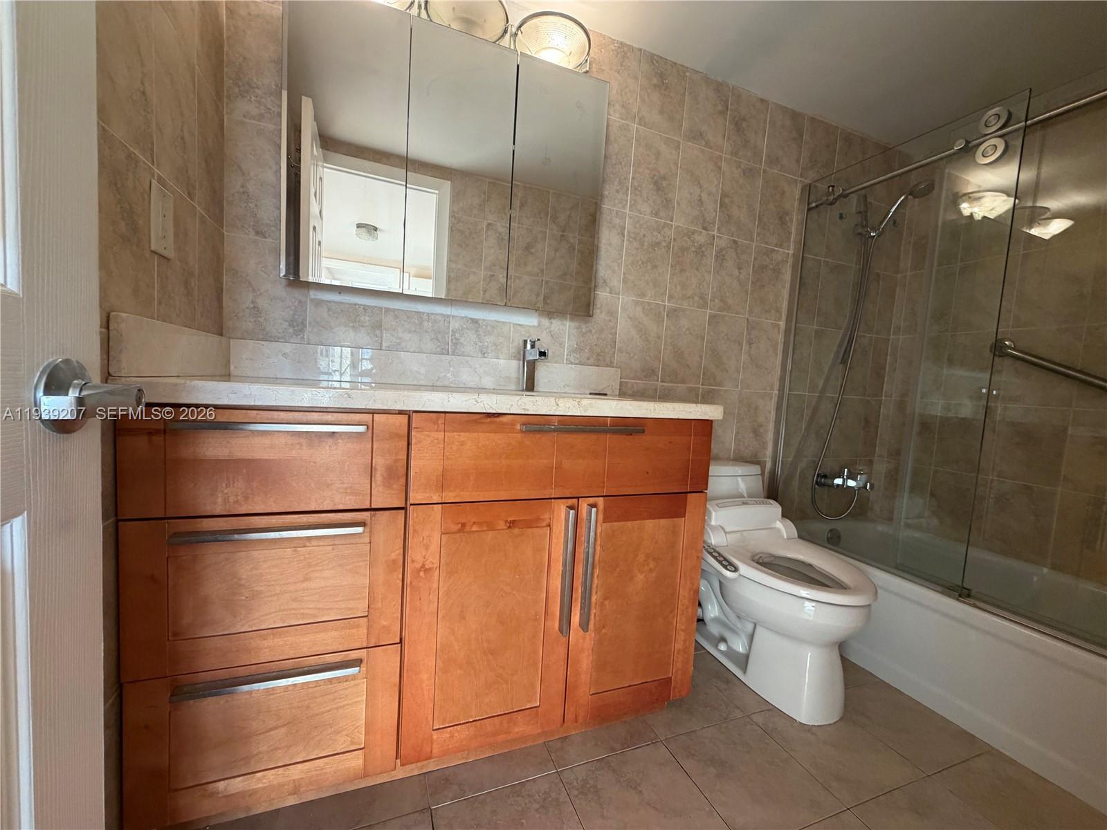 600 Three Islands Blvd 1008