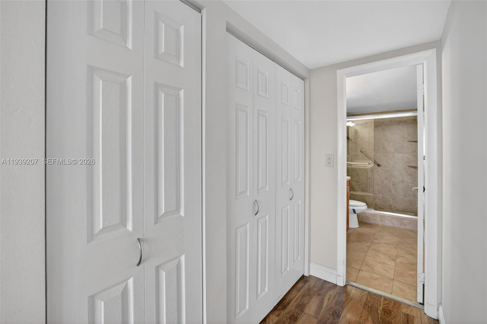 OLYMPUS CONDO PHASE - Residential