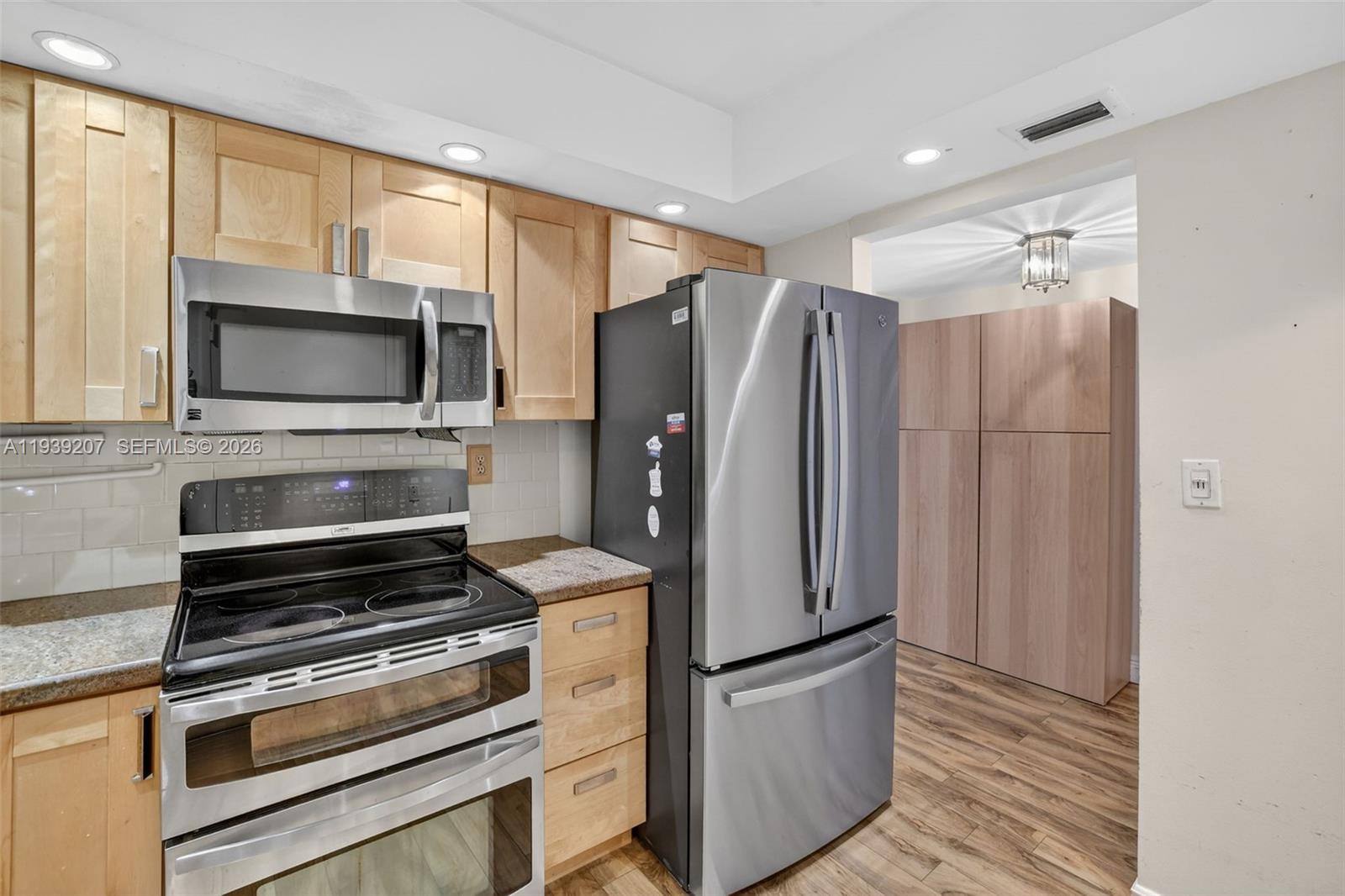 OLYMPUS CONDO PHASE - Residential