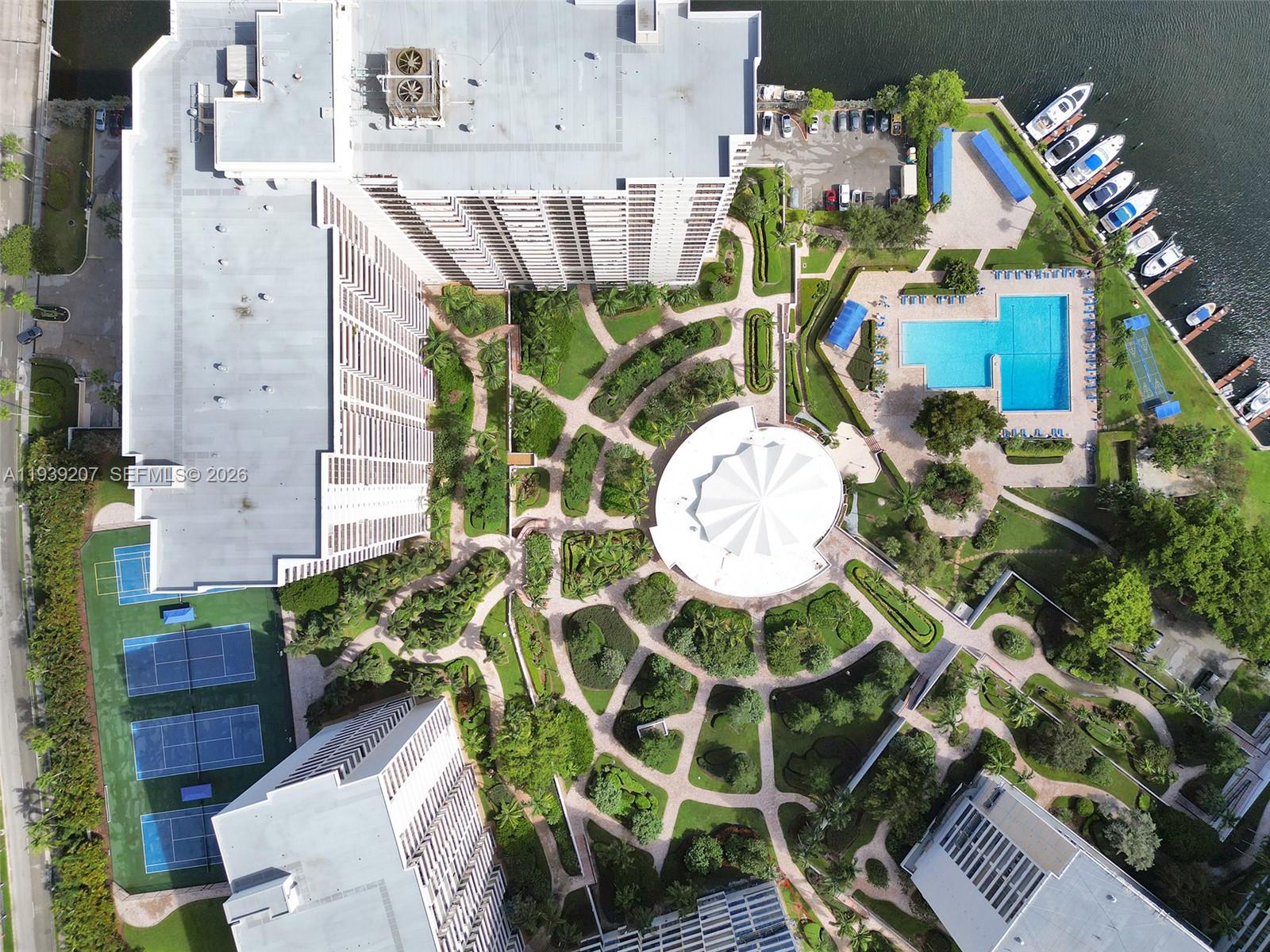 OLYMPUS CONDO PHASE - Residential