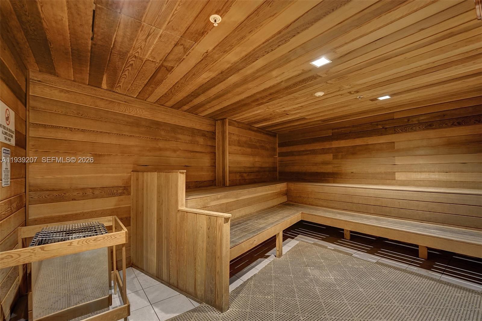 OLYMPUS CONDO PHASE - Residential