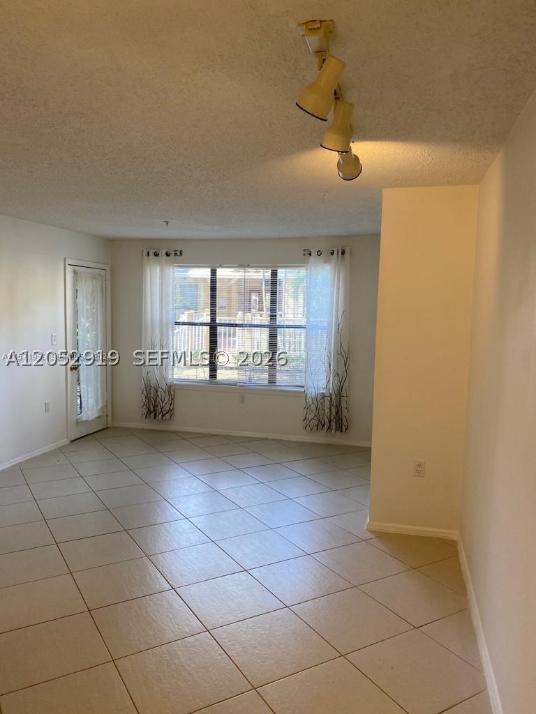 2307 N Congress Ave 16
