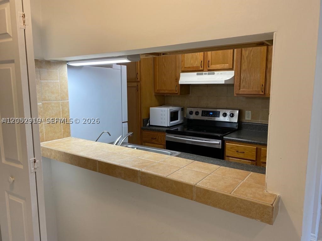 2307 N Congress Ave 16