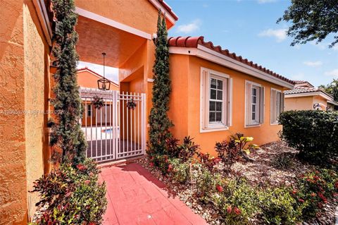 Tiny photo for 685 SW 198th Ter, Pembroke Pines, FL 33029 (MLS # A12005276)