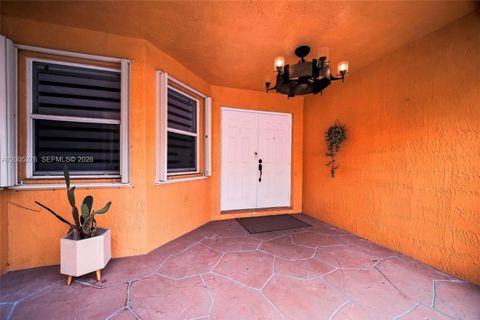 Tiny photo for 685 SW 198th Ter, Pembroke Pines, FL 33029 (MLS # A12005276)