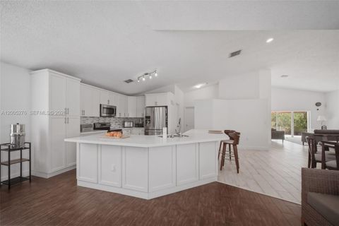 Tiny photo for 685 SW 198th Ter, Pembroke Pines, FL 33029 (MLS # A12005276)