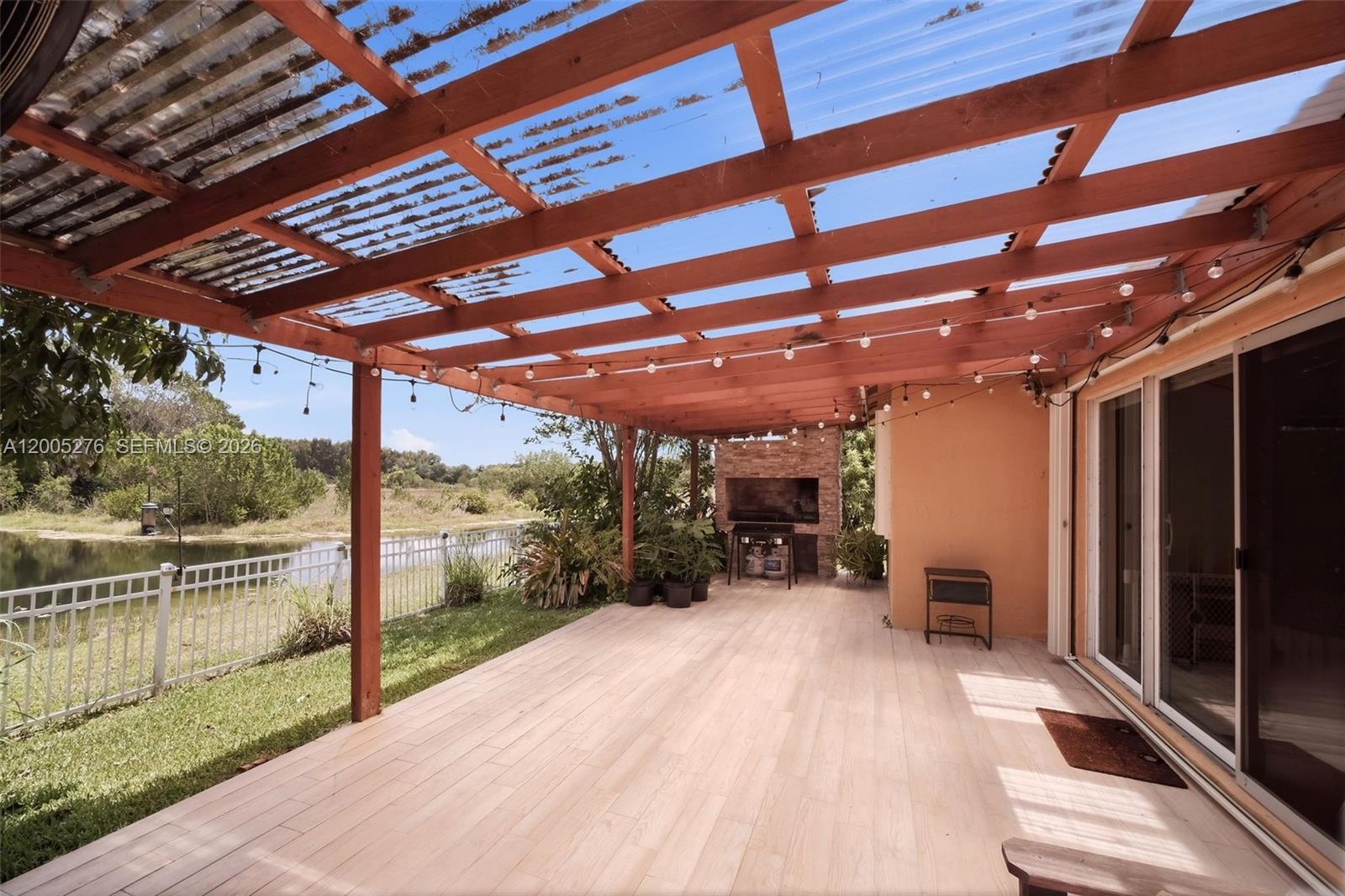 PEMBROKE SPRINGS PLAT - Residential