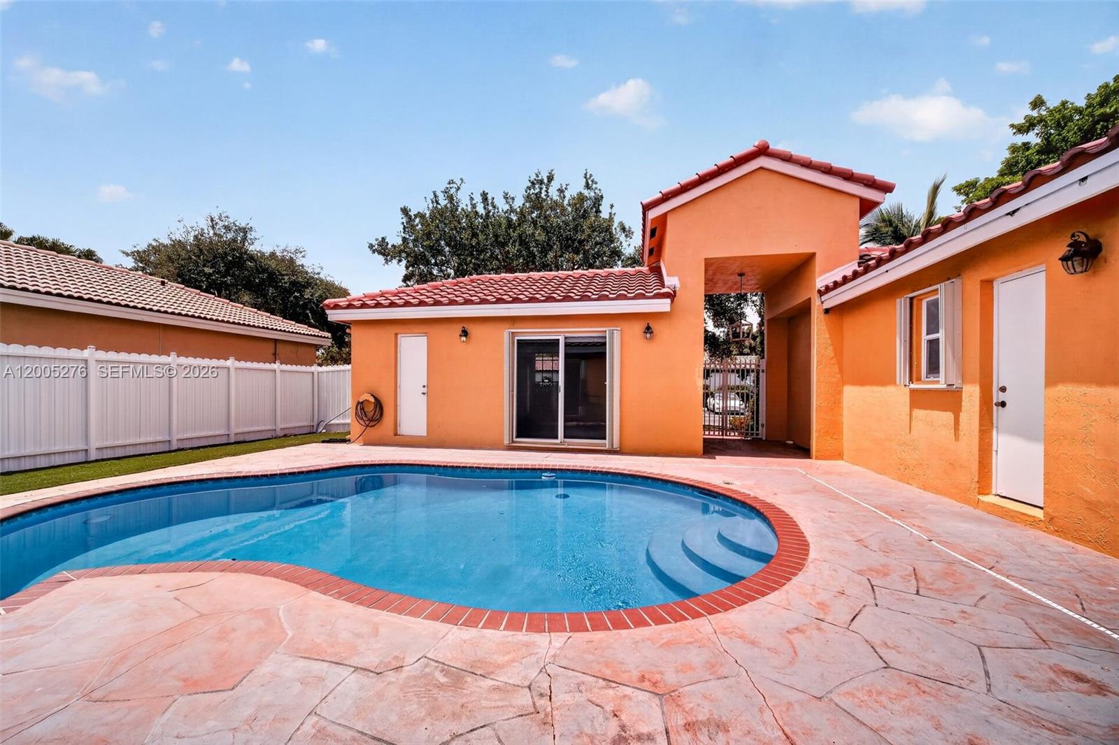 PEMBROKE SPRINGS PLAT - Residential