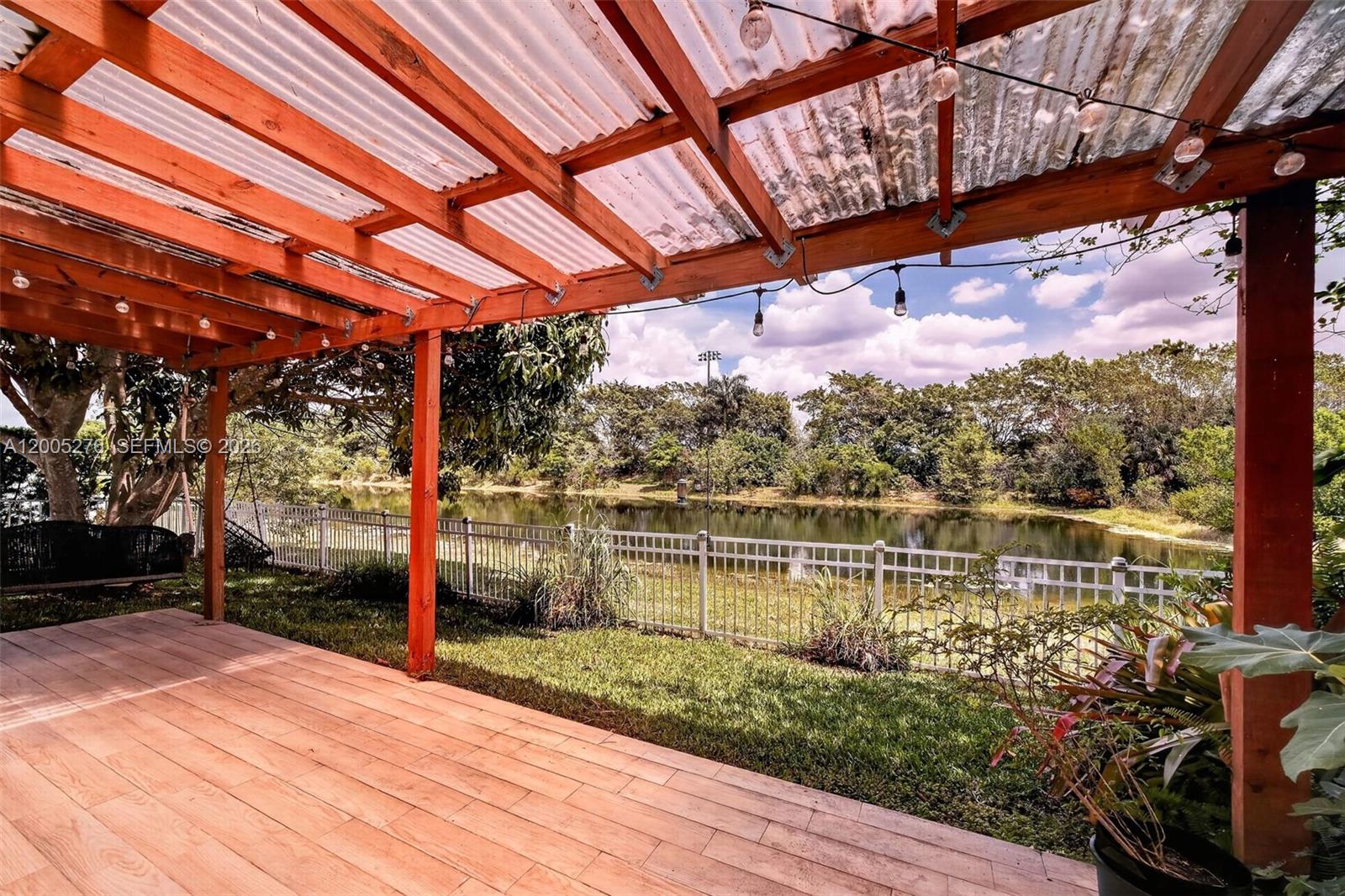 PEMBROKE SPRINGS PLAT - Residential