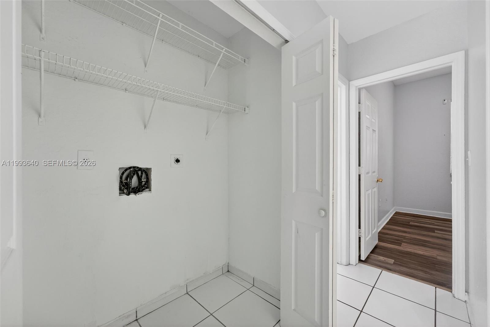 GENESIS ESTATES - Residential