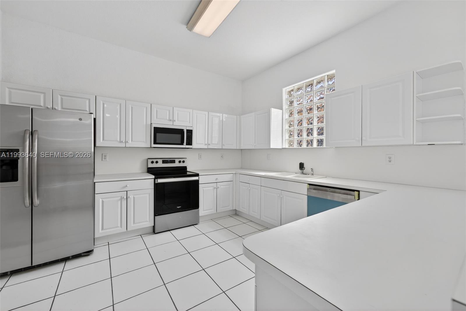 GENESIS ESTATES - Residential