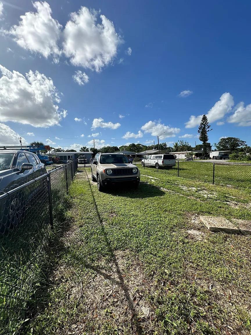 PLAT NO 2 OF HILLCREST SU - Residential Lease