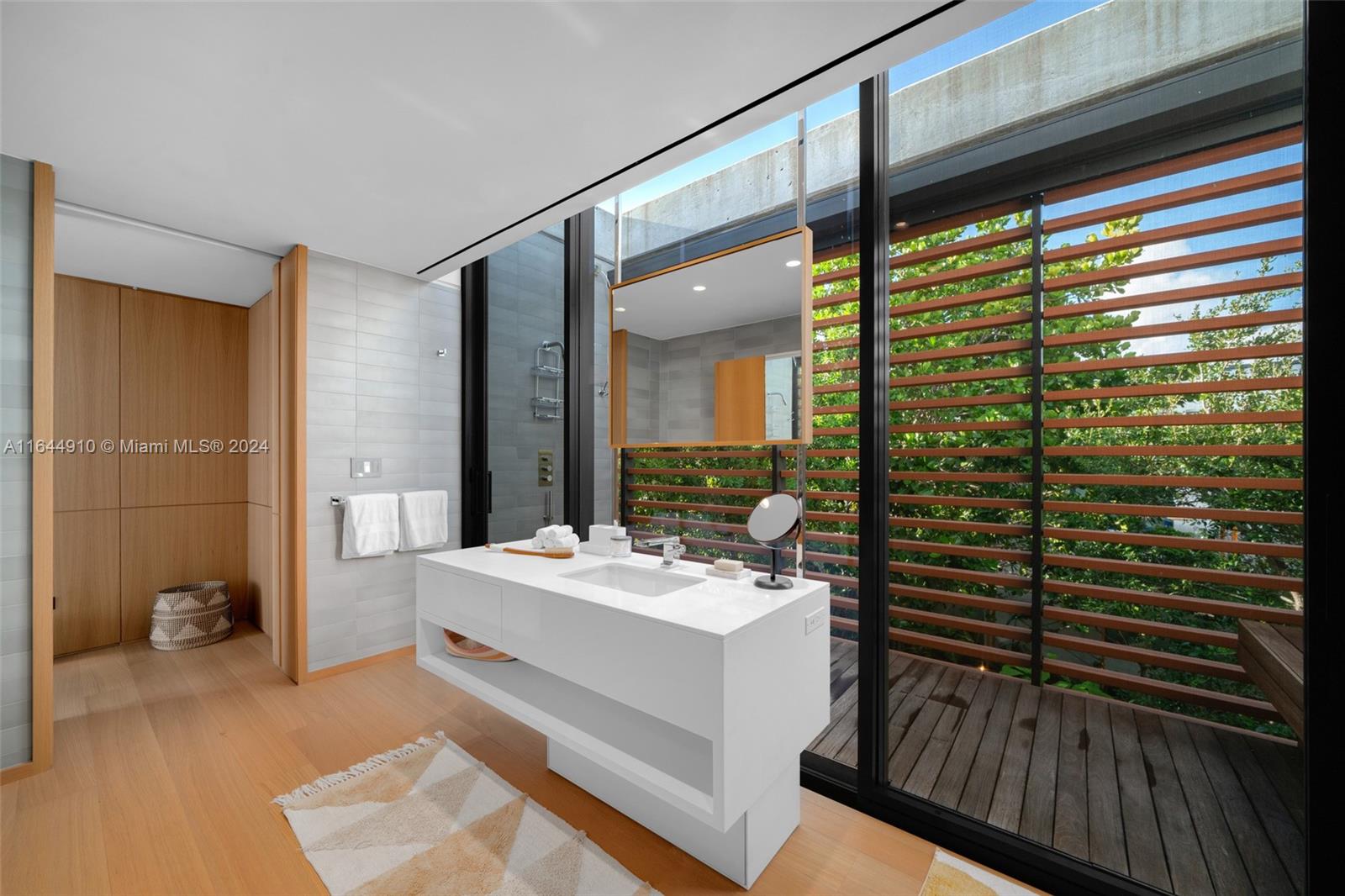 DI LIDO ISLAND - Residential