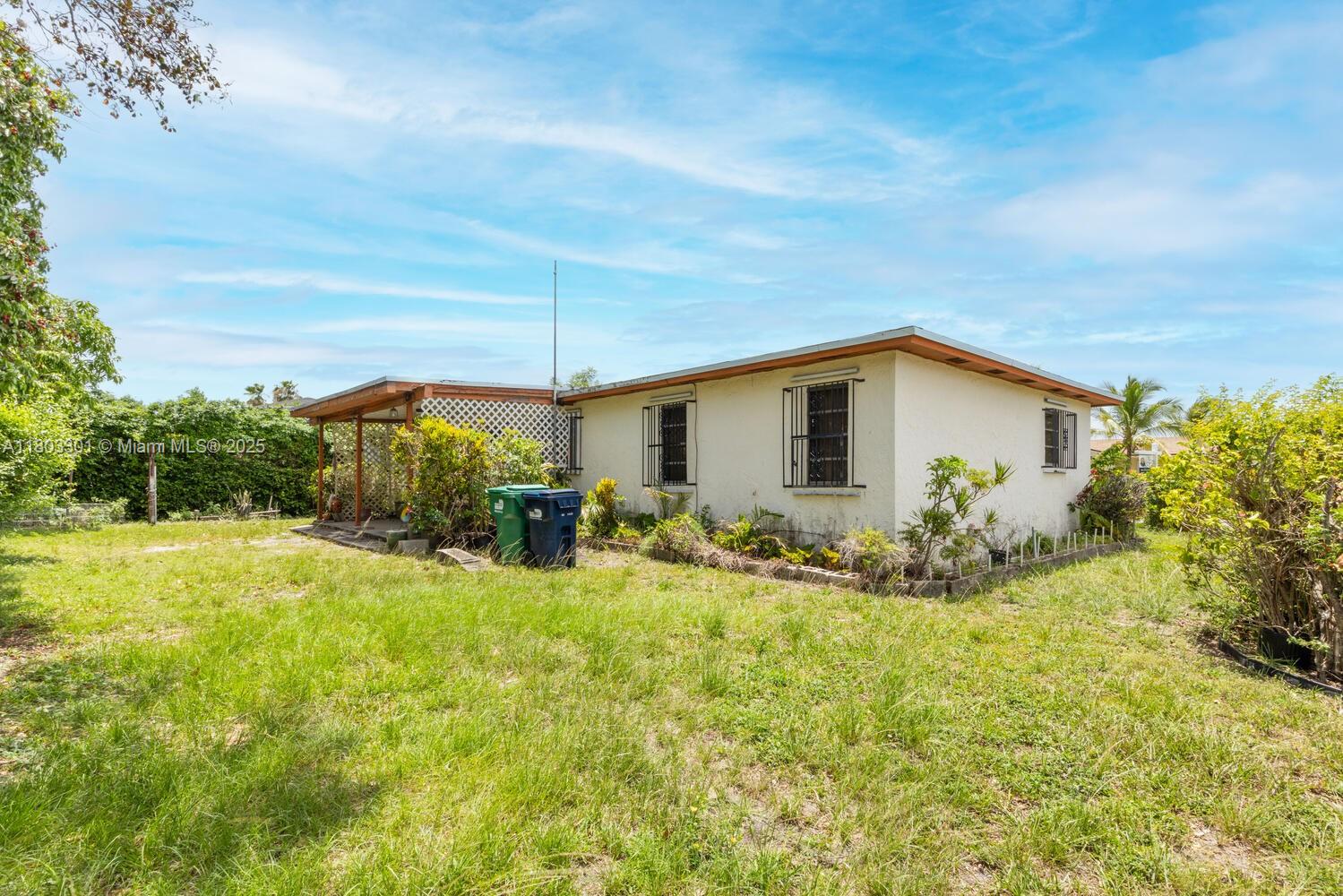 LOS ANGELES ESTATES SEC 3 - Residential