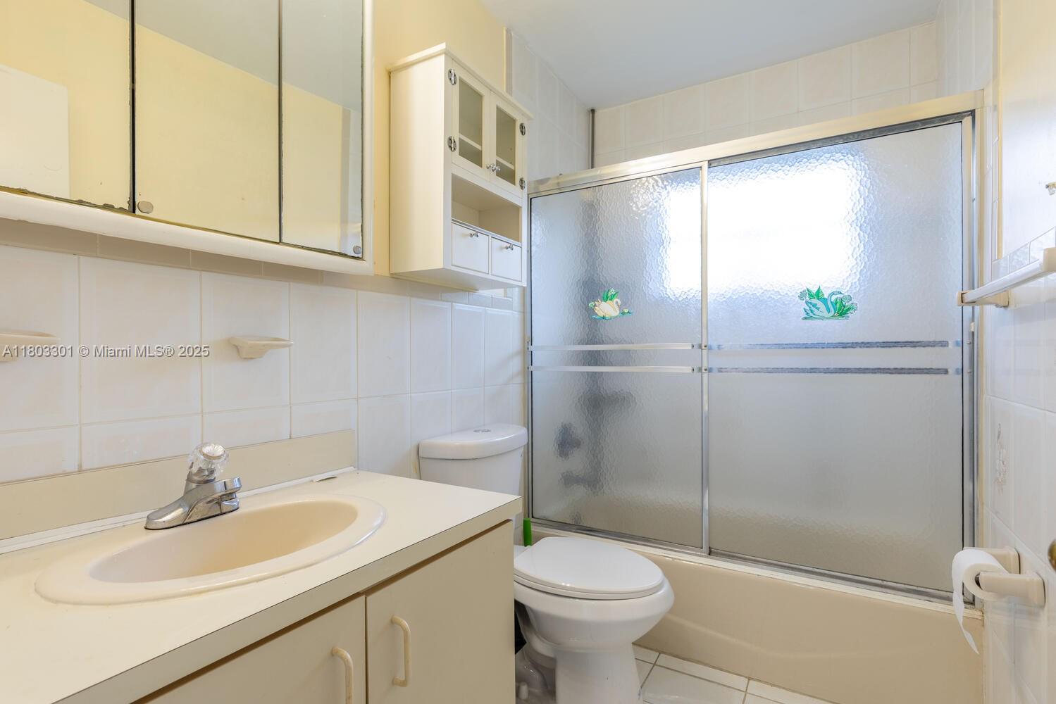 LOS ANGELES ESTATES SEC 3 - Residential