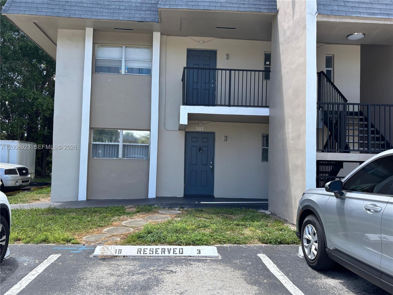 VERSAILLES GARDENS CONDO - Residential