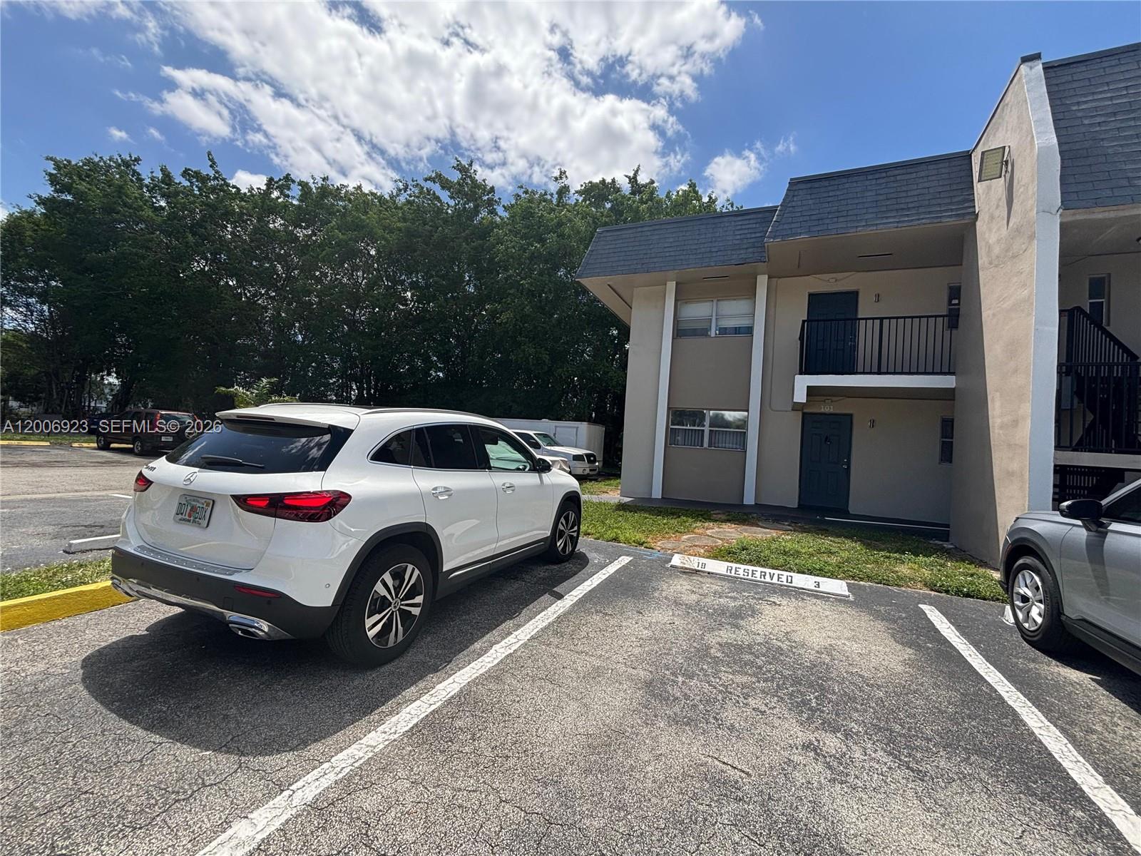 VERSAILLES GARDENS CONDO - Residential