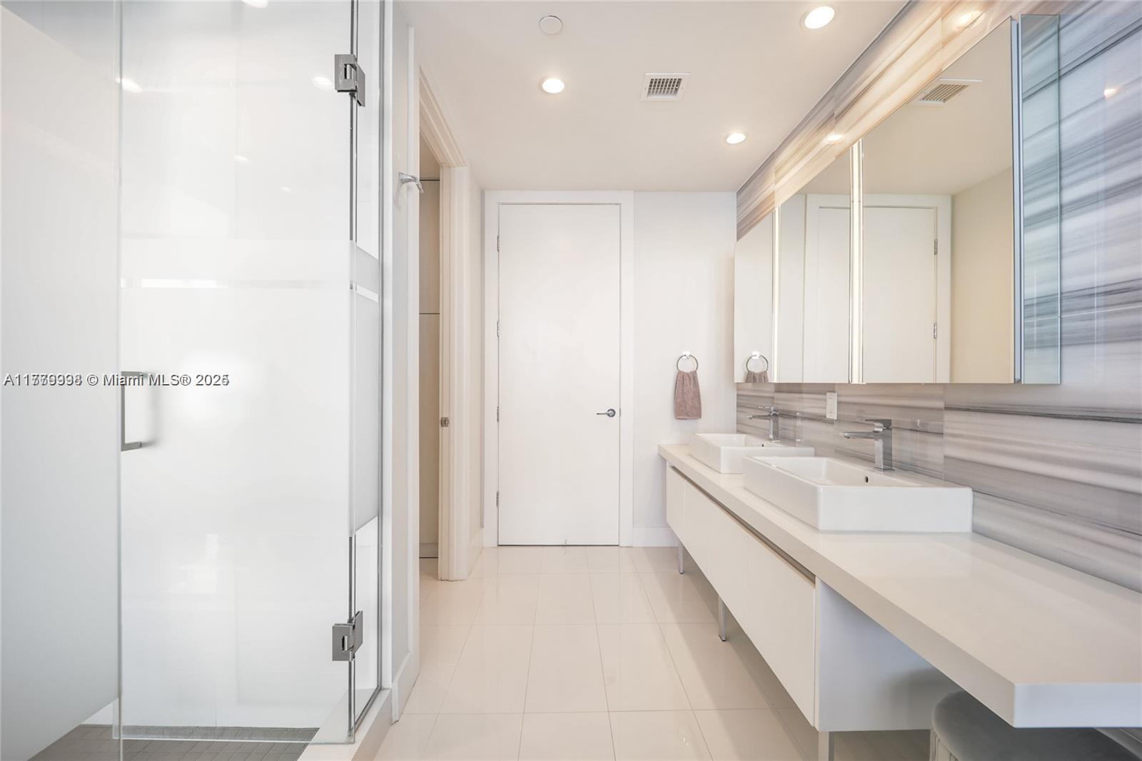 MARQUIS CONDO - Residential Lease