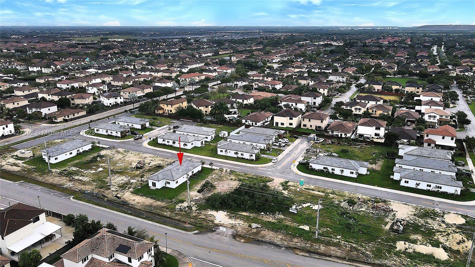 LUXOR HOMES - Residential Lease