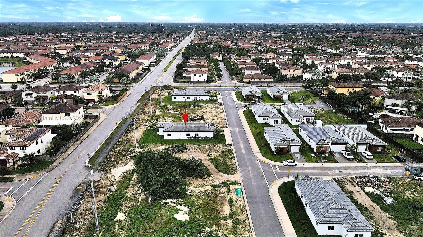 LUXOR HOMES - Residential Lease