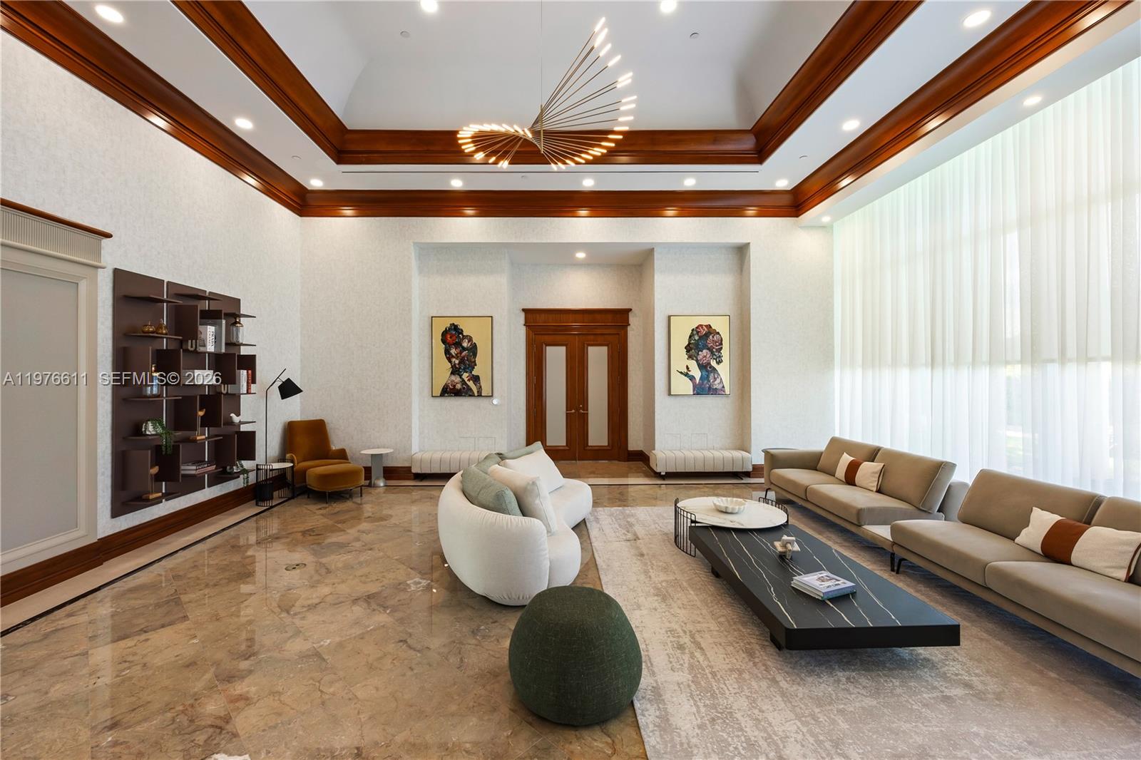 OCEANIA V CONDO - Residential