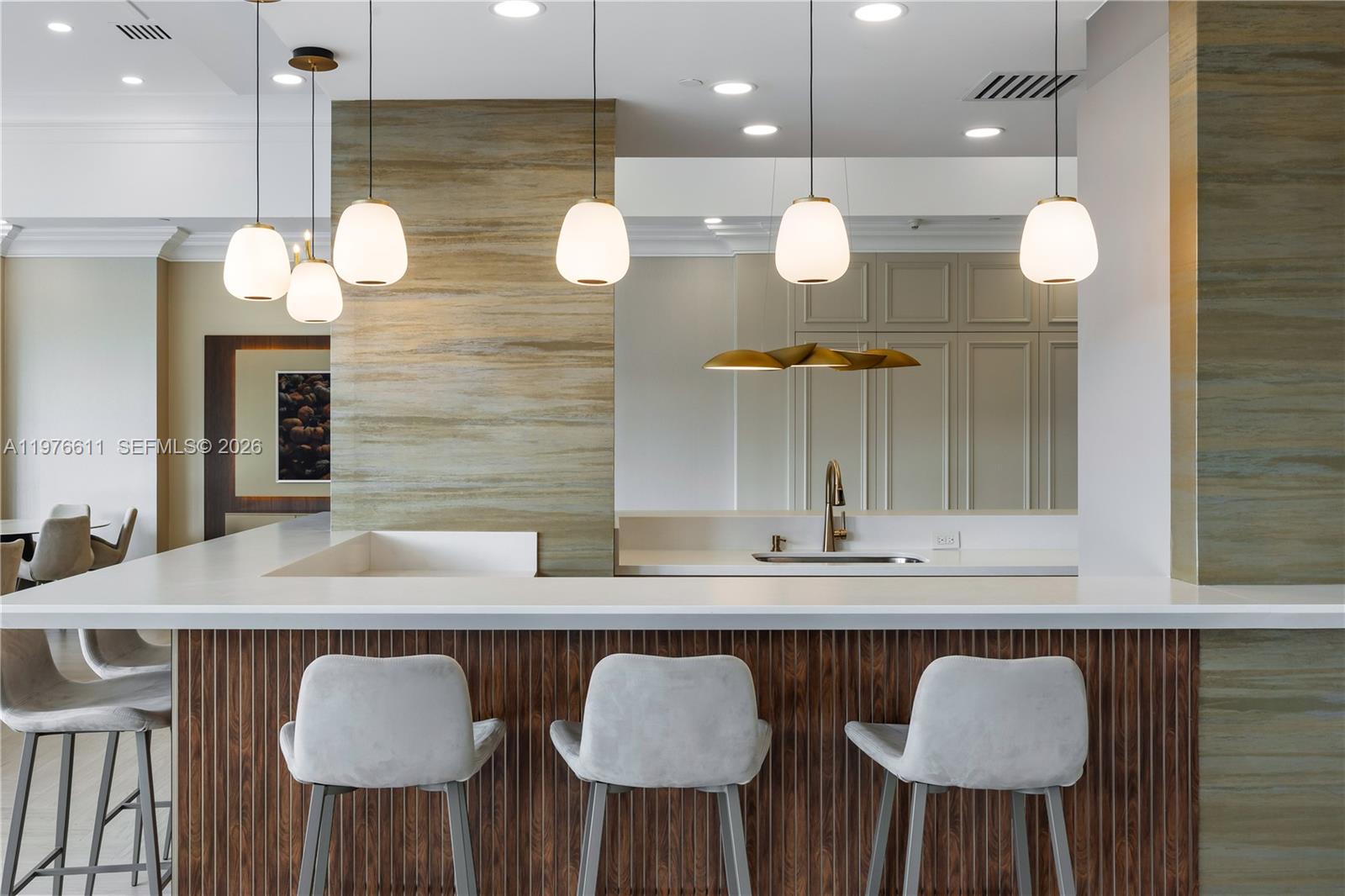 OCEANIA V CONDO - Residential