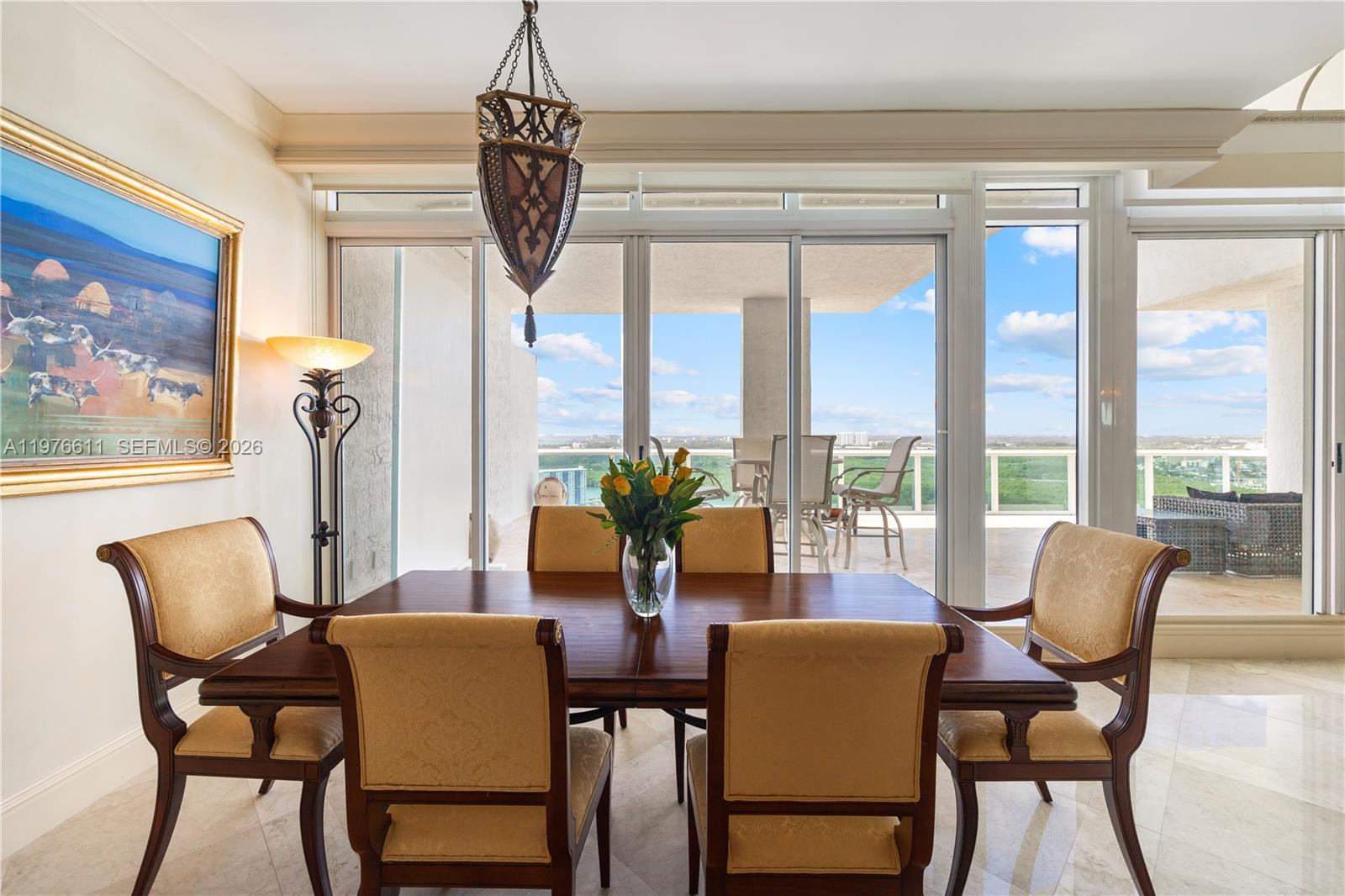 OCEANIA V CONDO - Residential