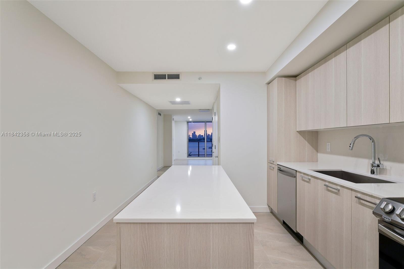 1500 Bay Rd N-0302