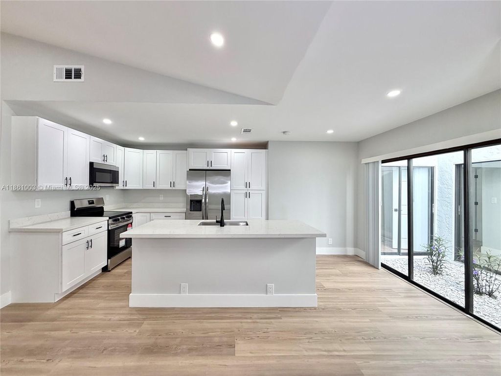 Photo of 6953 Barbarossa St, Boca Raton, FL 33433 (MLS # A11861003)