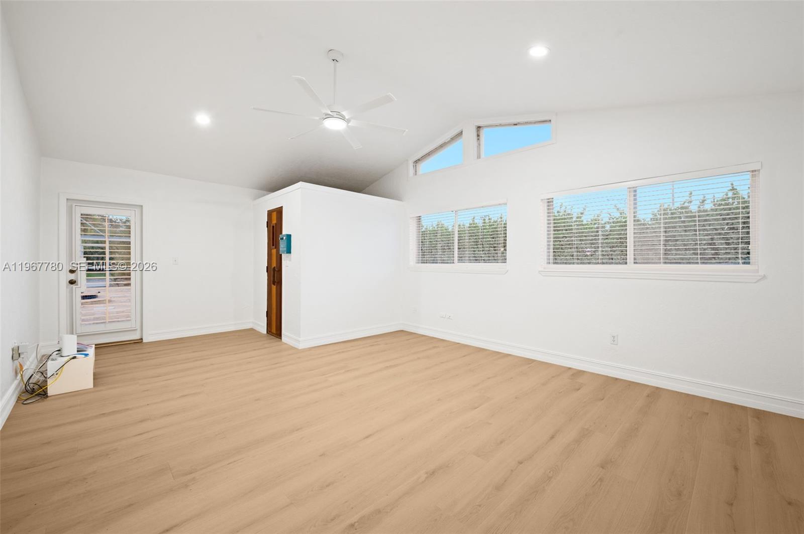 REPLAT PORT OF CAPE CUTLE - Residential