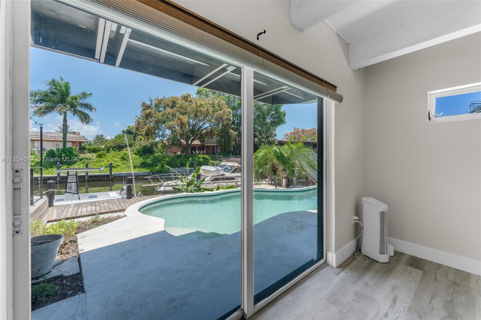 TWIN OAKS - Residential