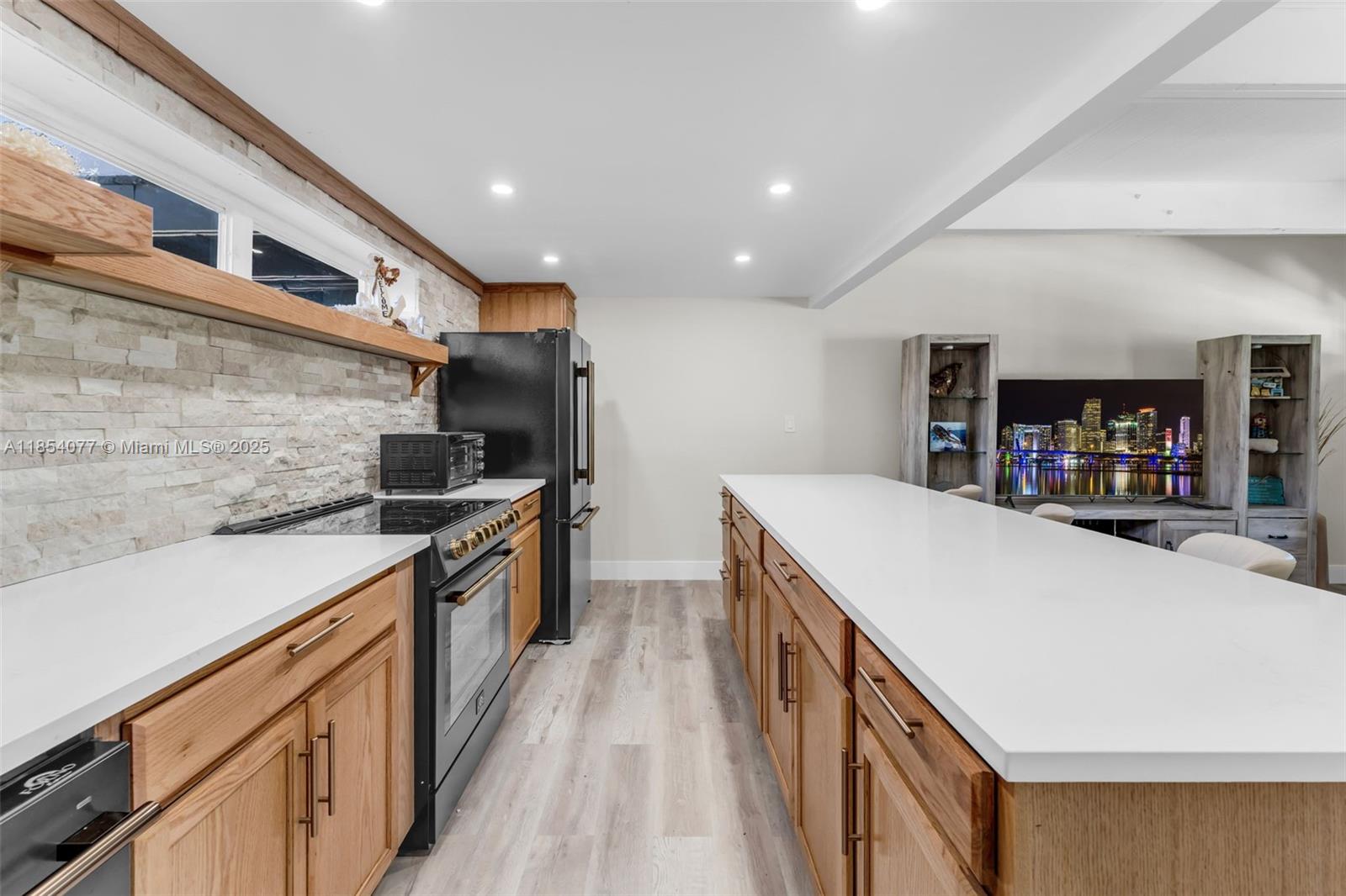 TWIN OAKS - Residential