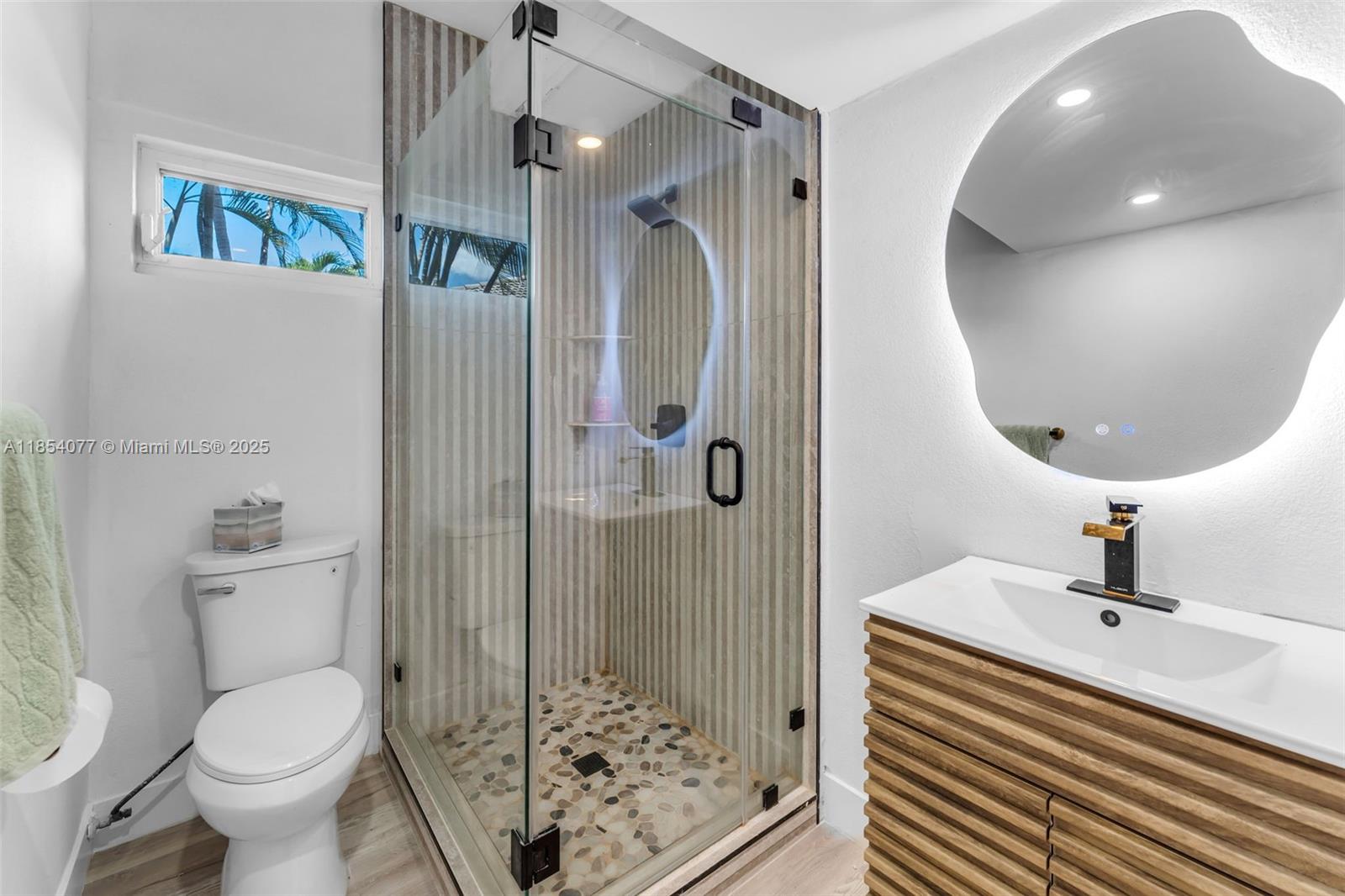 TWIN OAKS - Residential