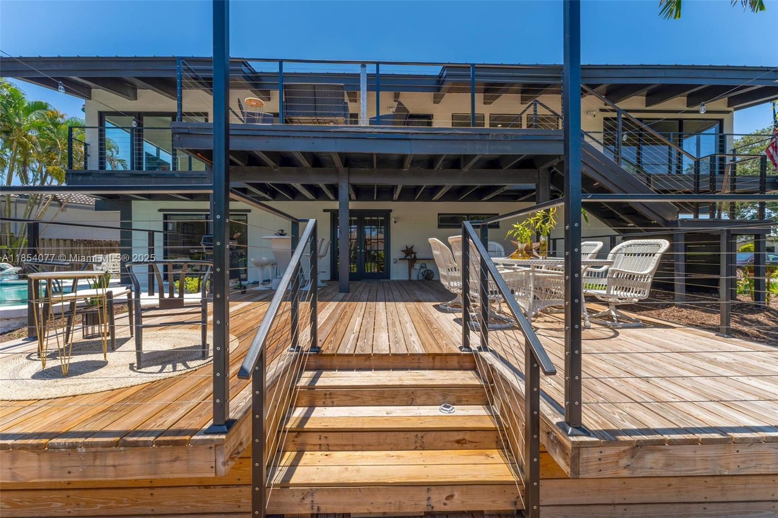 TWIN OAKS - Residential