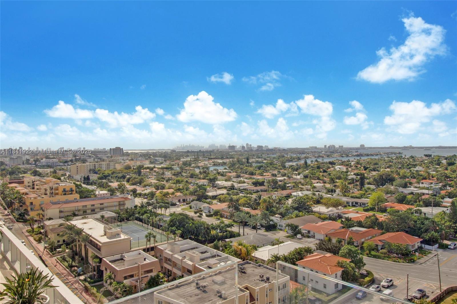 SURF CLUB CONDO - Residential