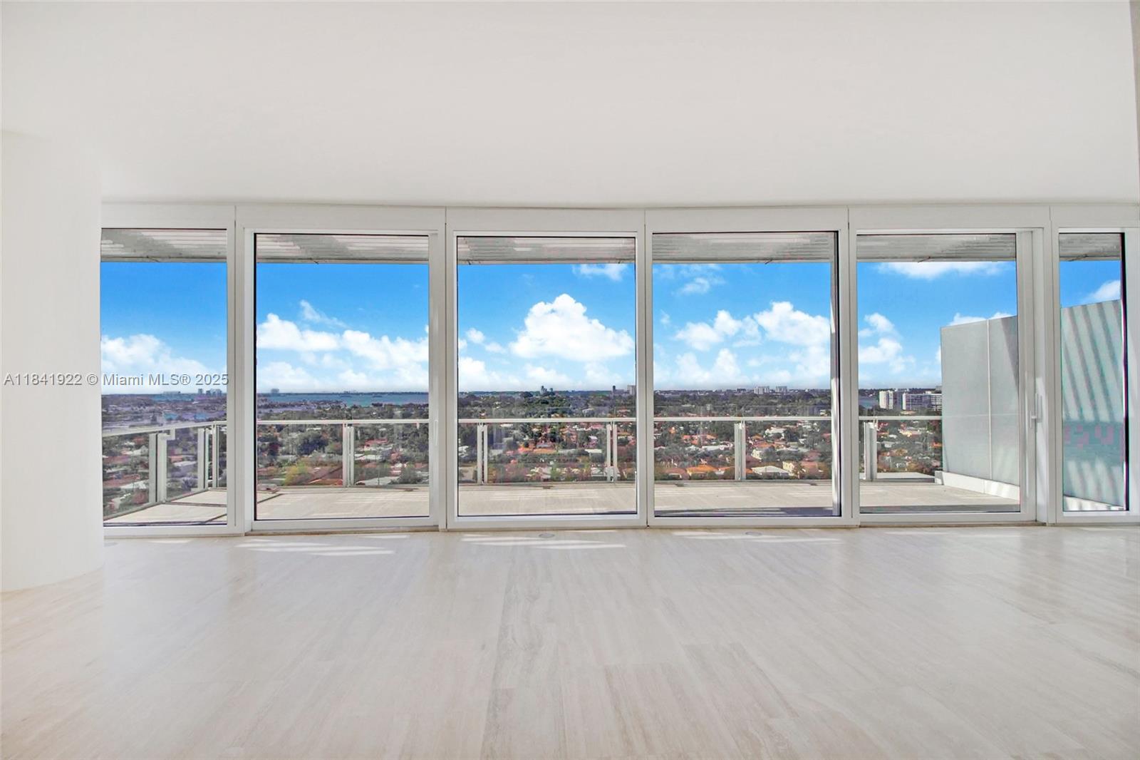 SURF CLUB CONDO - Residential