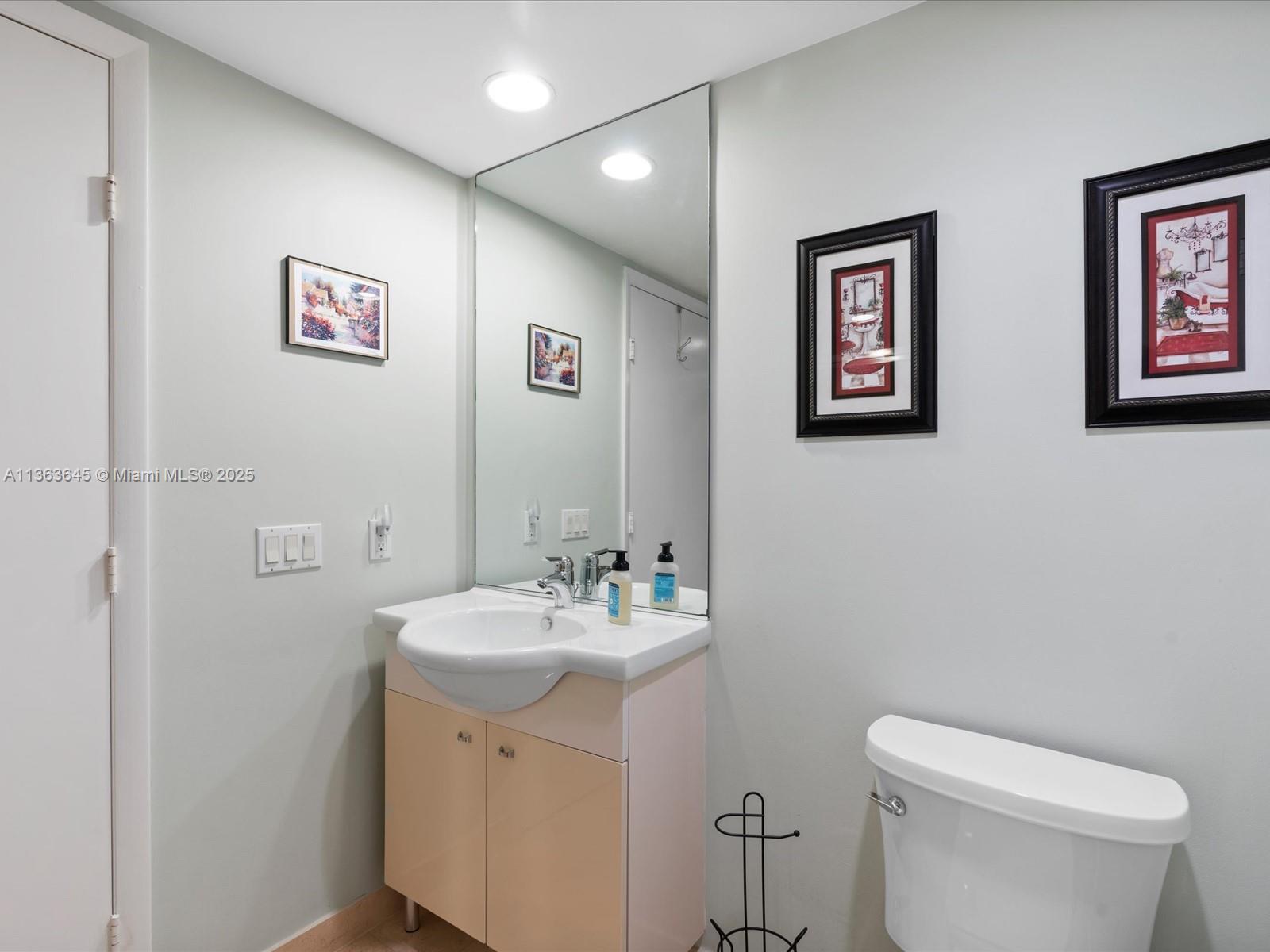 BEACH CLUB TWO CONDO - Residential Lease