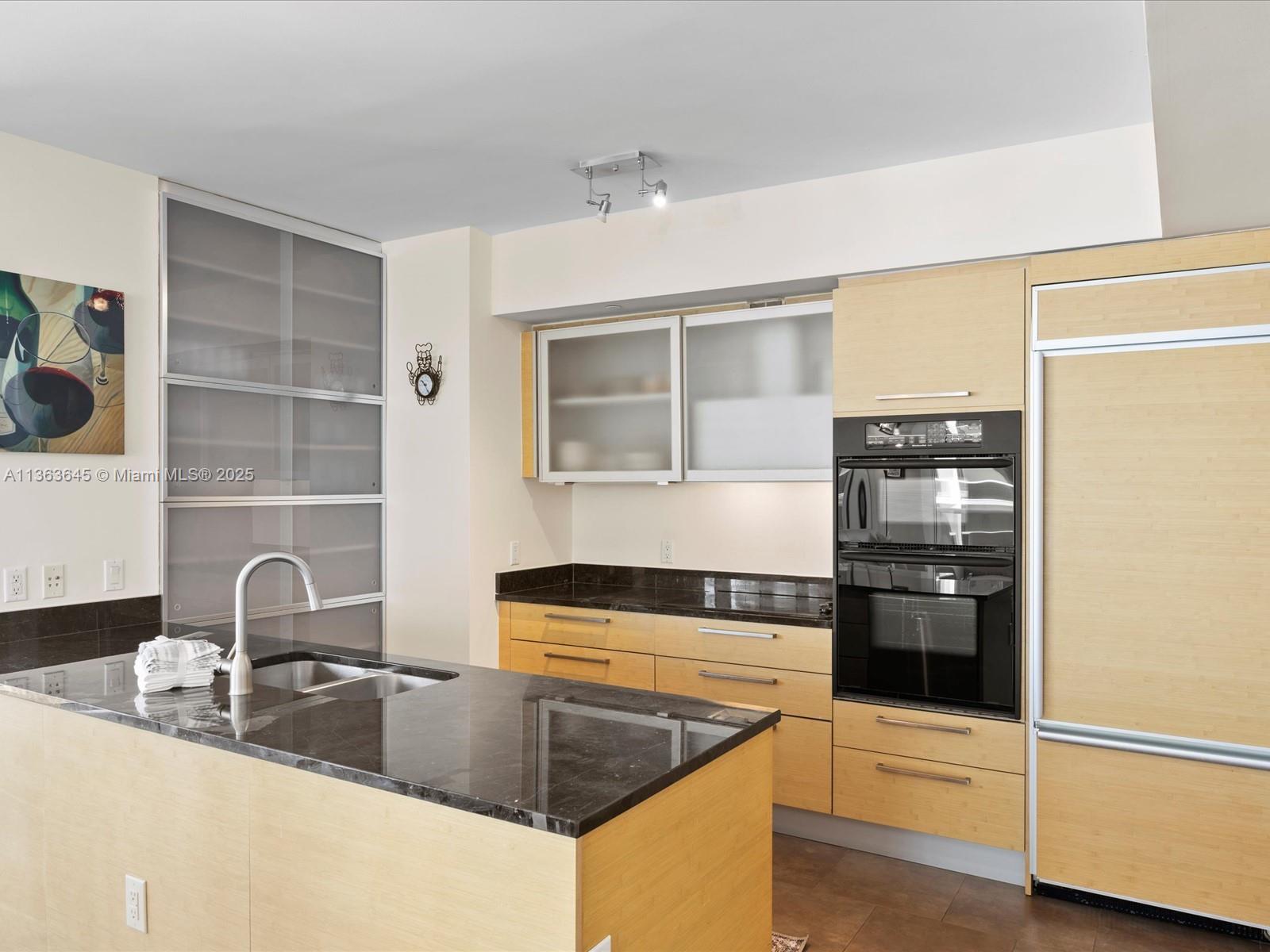 BEACH CLUB TWO CONDO - Residential Lease