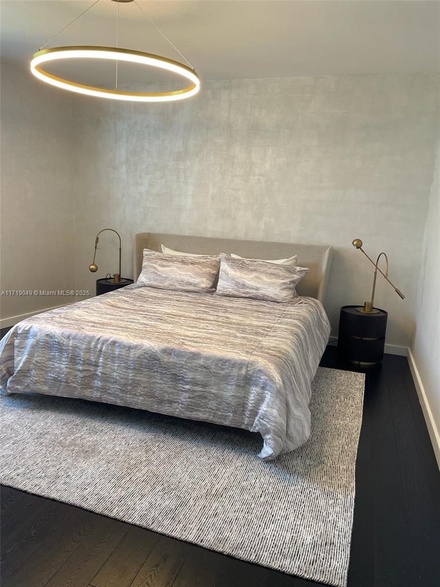 TRUMP ROYALE CONDO - Residential