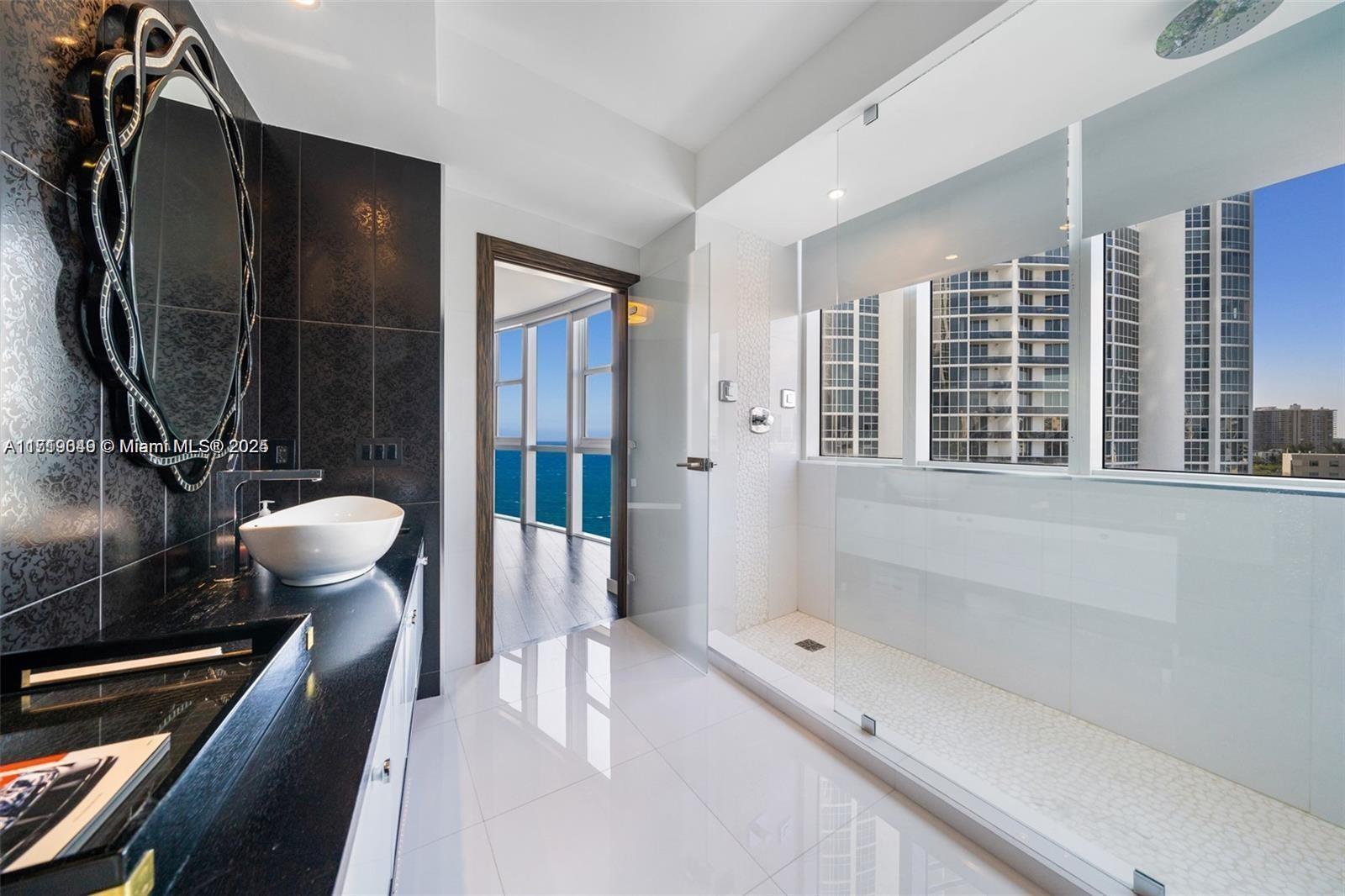 TRUMP ROYALE CONDO - Residential