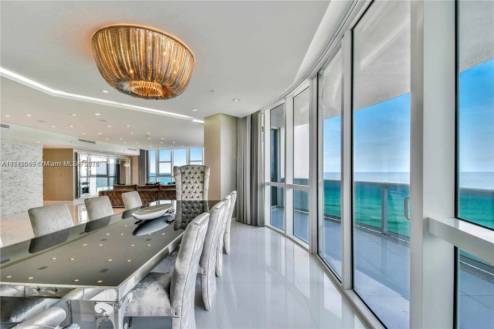 TRUMP ROYALE CONDO - Residential