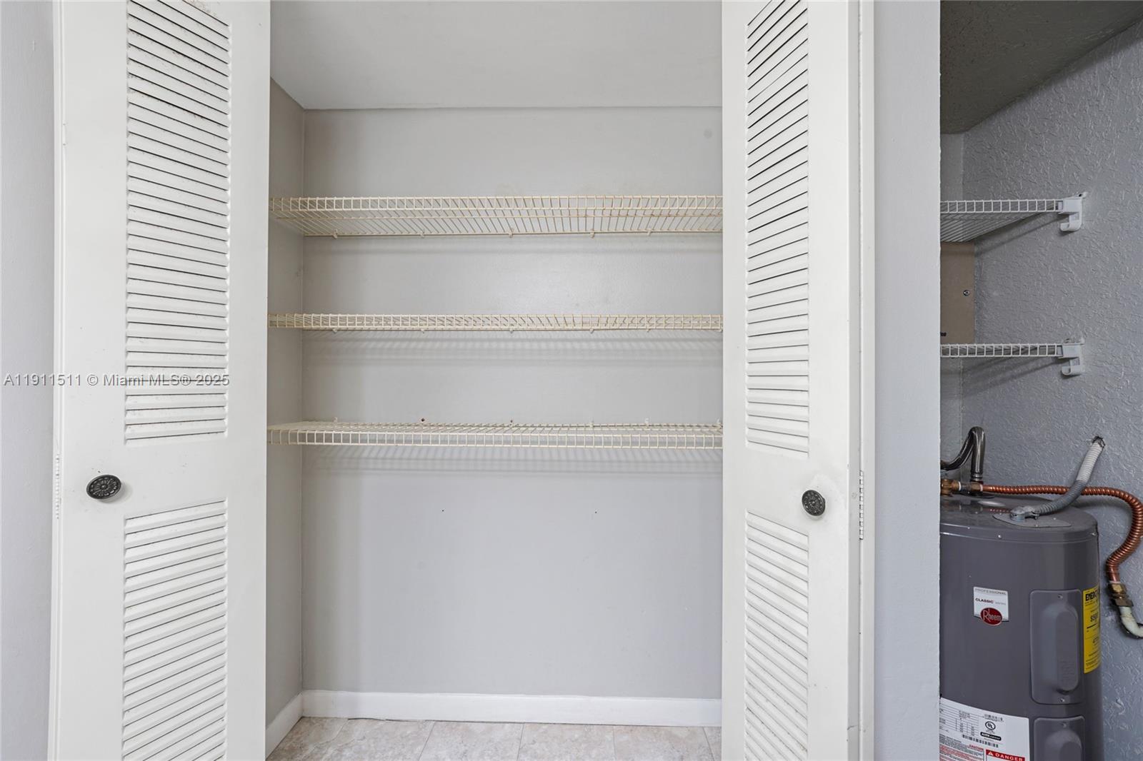 LAKEVIEW CLUB CONDO - Residential