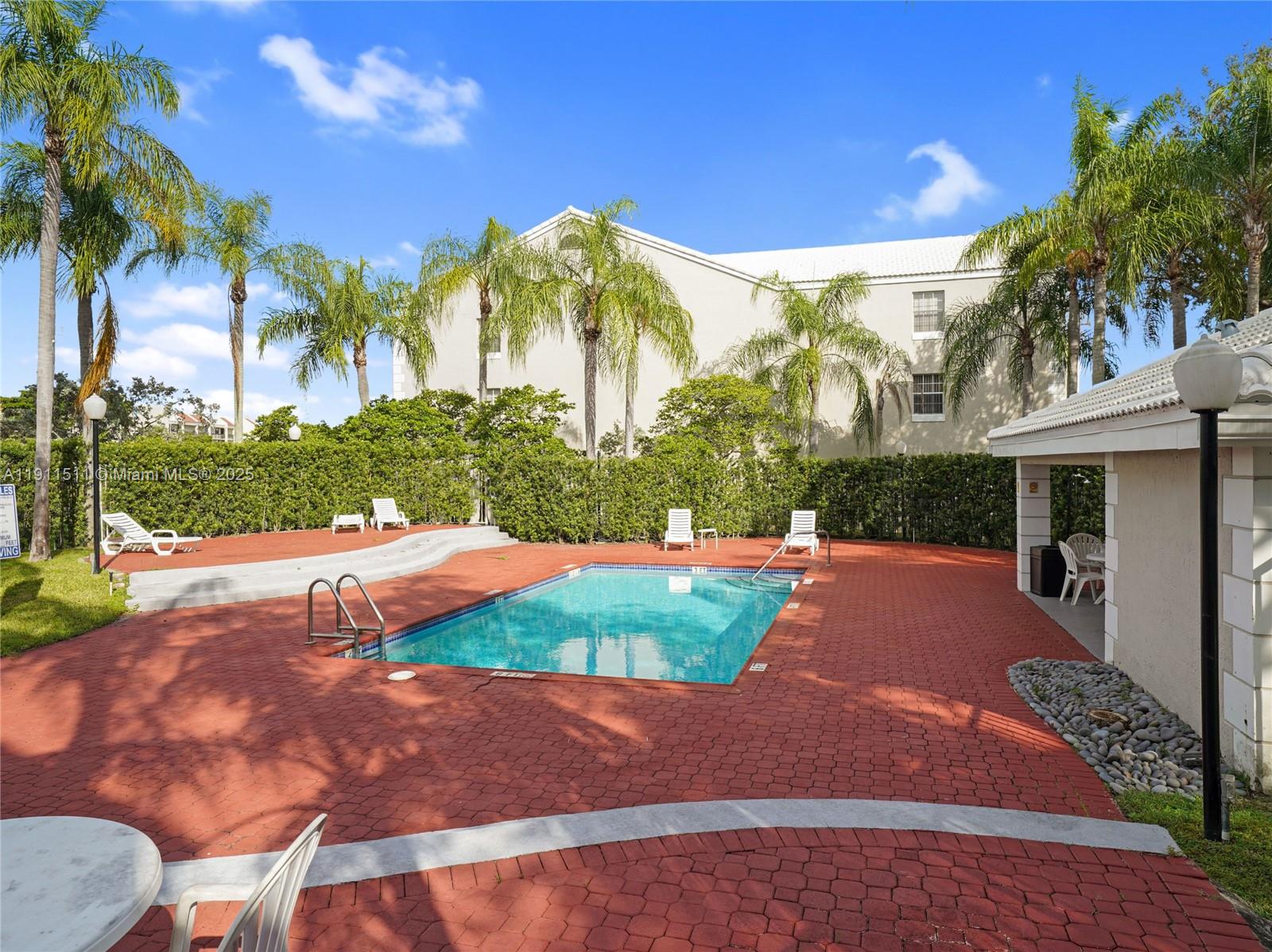 LAKEVIEW CLUB CONDO - Residential