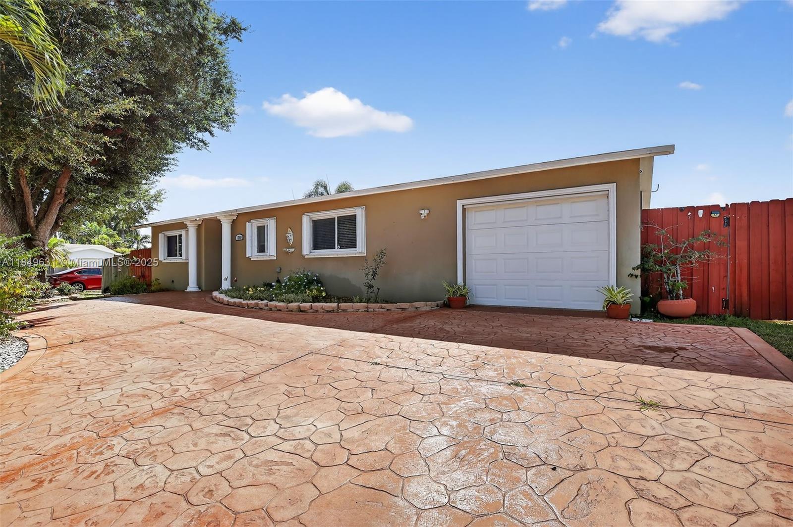 1700 NW 111th Ave