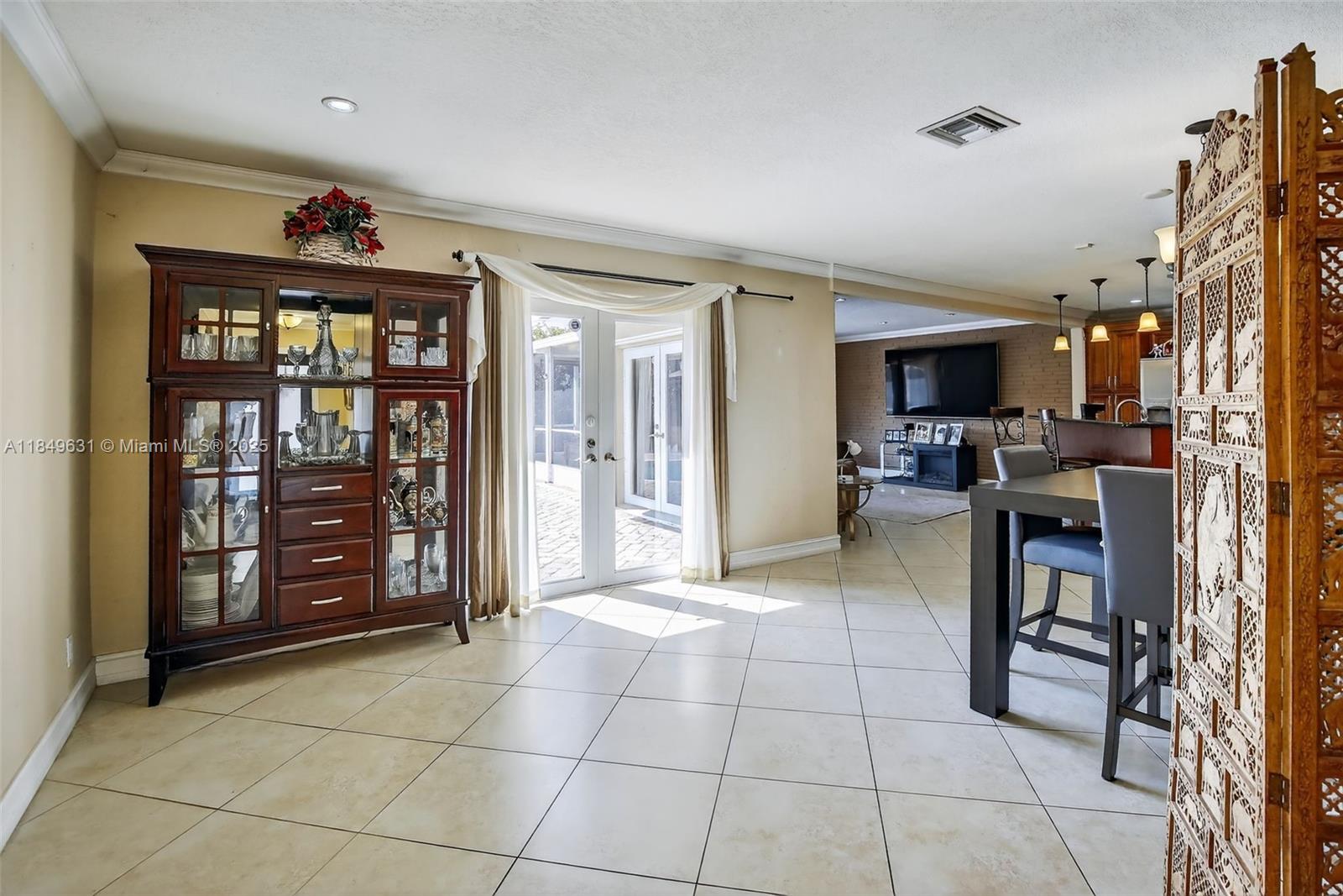 1700 NW 111th Ave