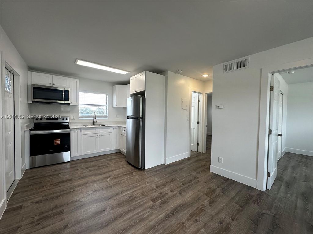 Photo of 5841 SW 36th Ct #205, Davie, FL 33314 (MLS # A12014052)