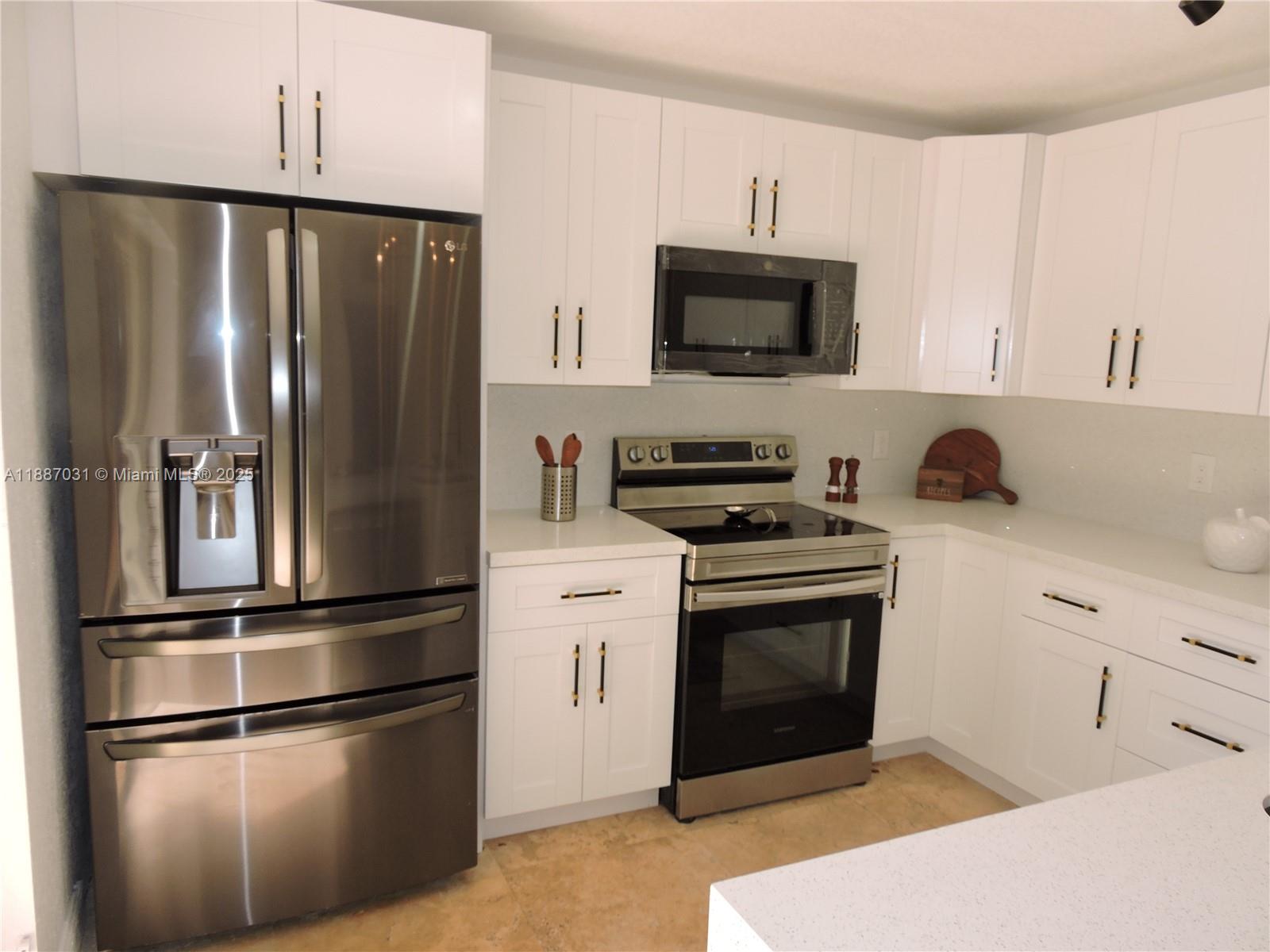 C H E ACRES - Residential Lease